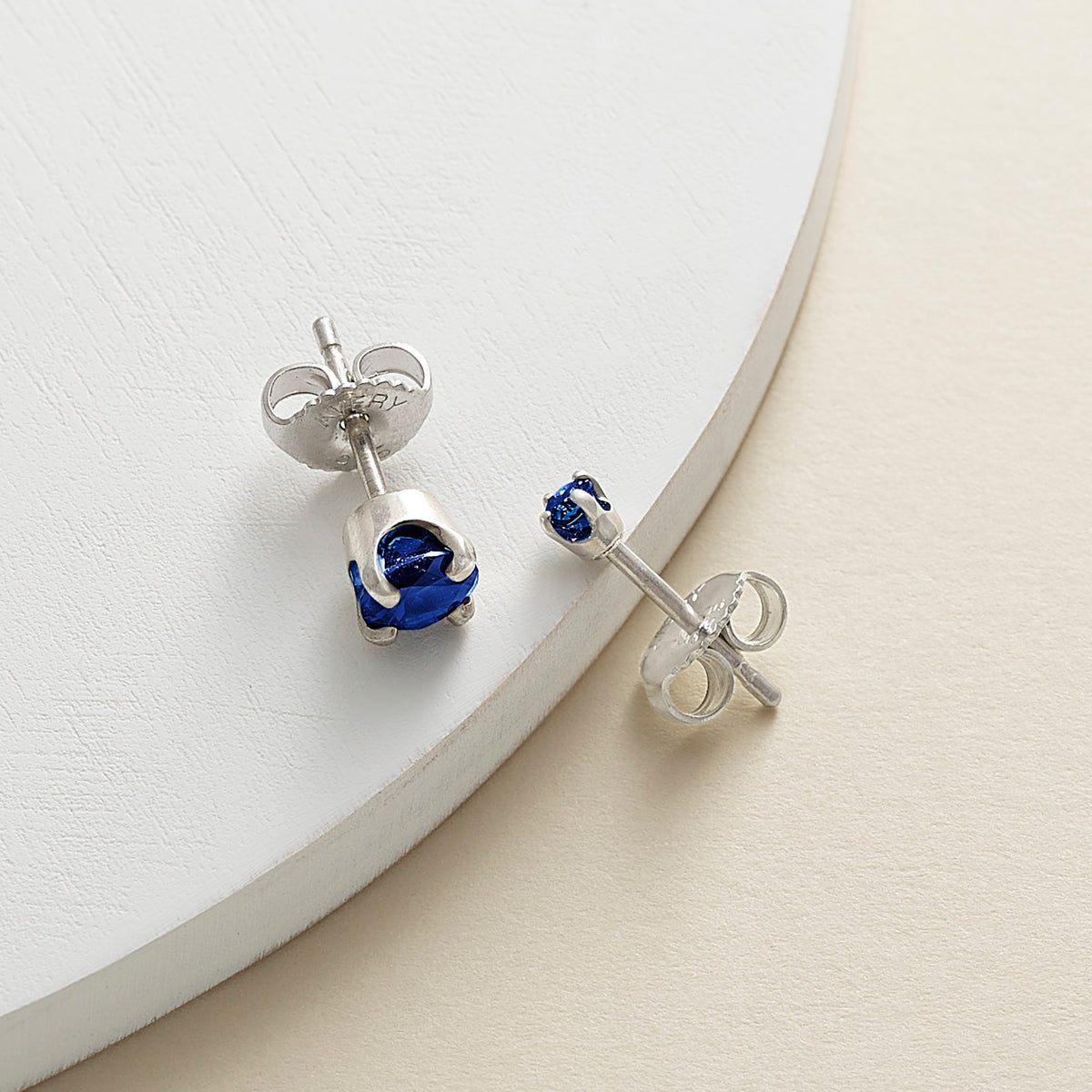Lab-Created Blue Sapphire (September)